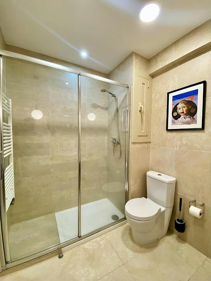 Abbott Apartment - 1 Min From The Beach - 100M2 - Sleeps 8 Sitges Exterior foto